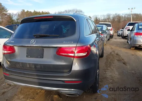 2018 Mercedes-Benz Glc 300 4Matic из США, поврежденный, VIN WDC0G4KB3JV111268